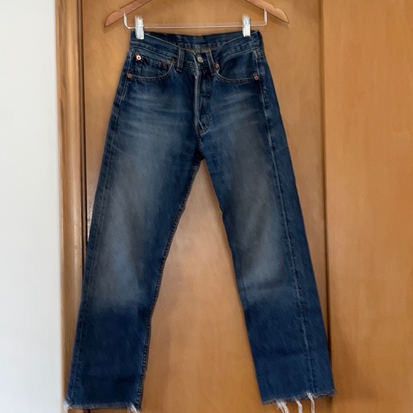 Levi’s cropped 501 wedgie jeans - Picture 1 of 3